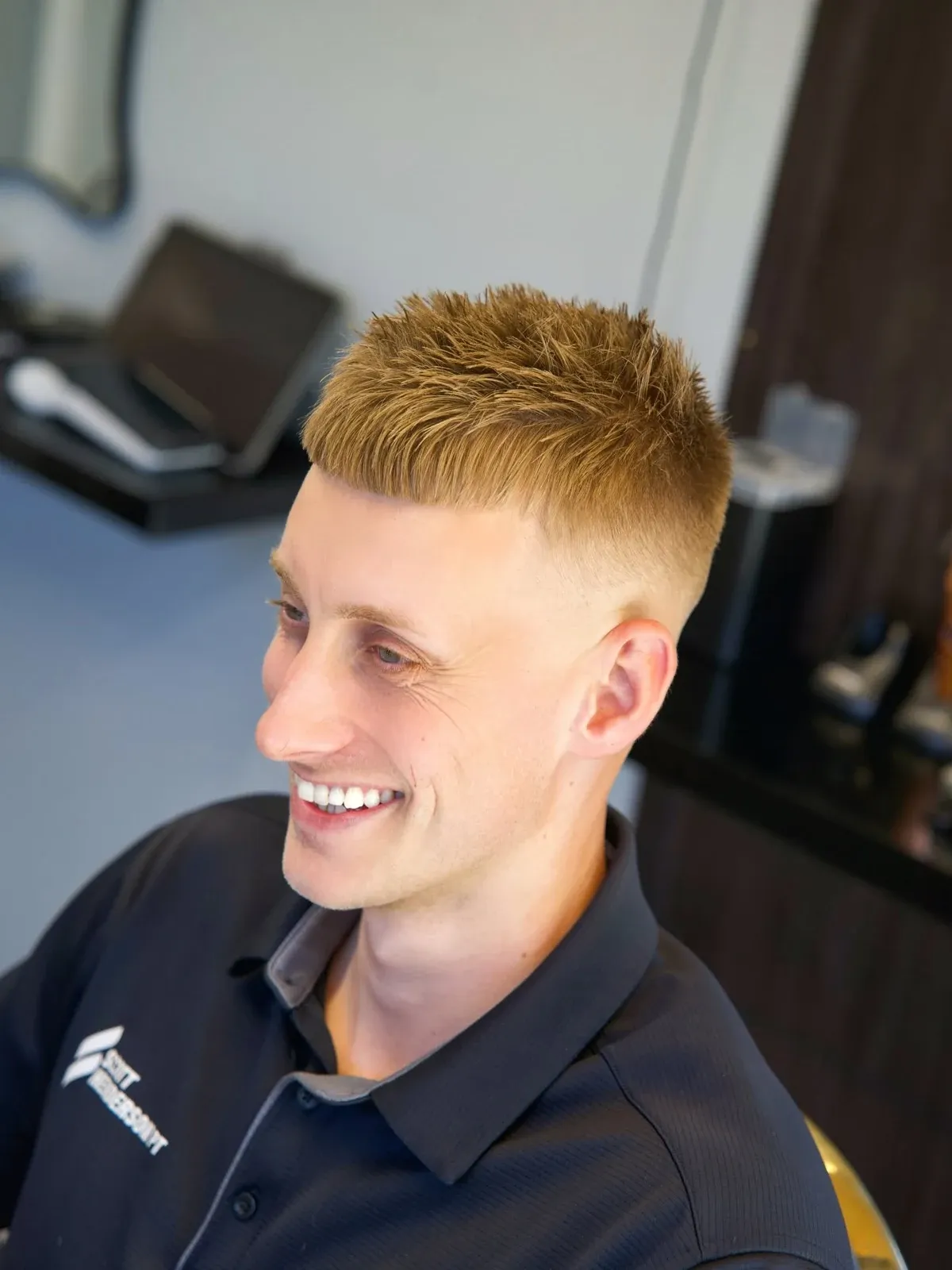 A blond crop with a skin fade, cut by Leandro Herrera