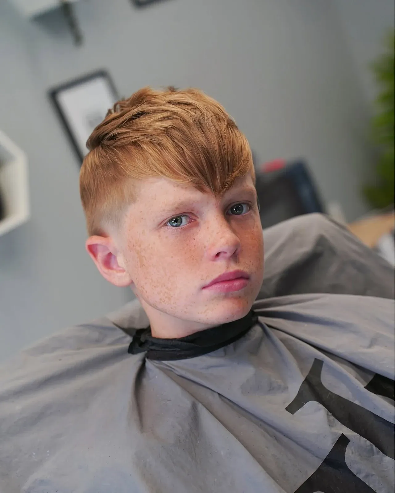 A ginger textured fringe, cut by Leandro Herrera